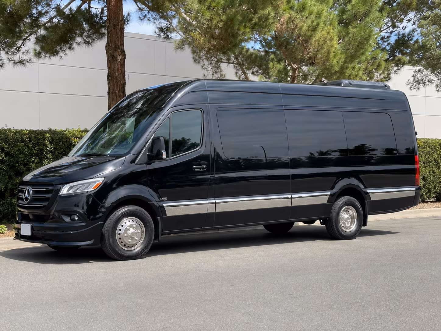 Rent a Bus to Rose Bowl