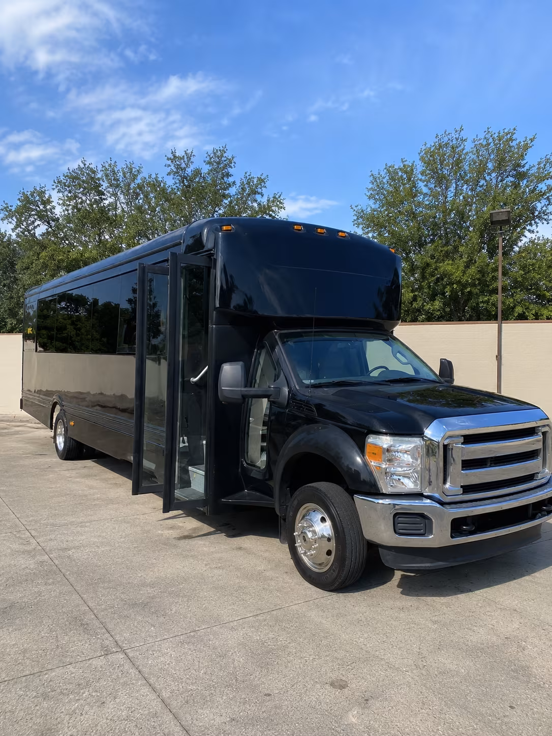 Glendale Party Bus Rental