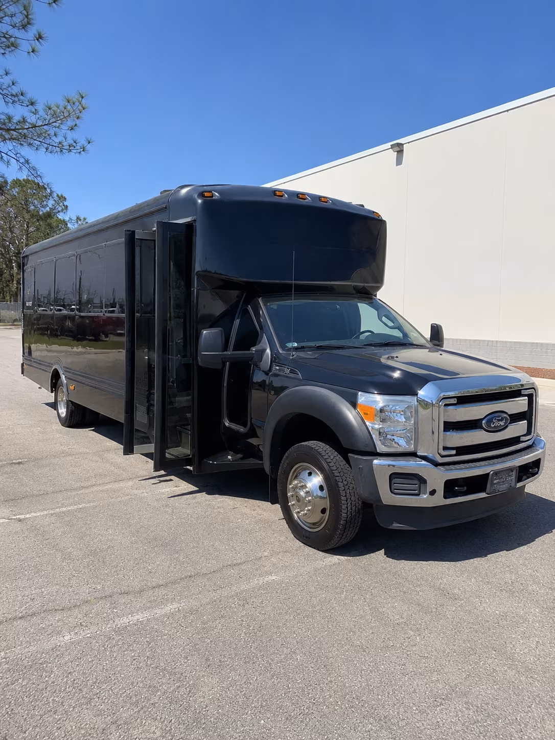 Palmdale Prom & Homecoming Transportation party bus exterior