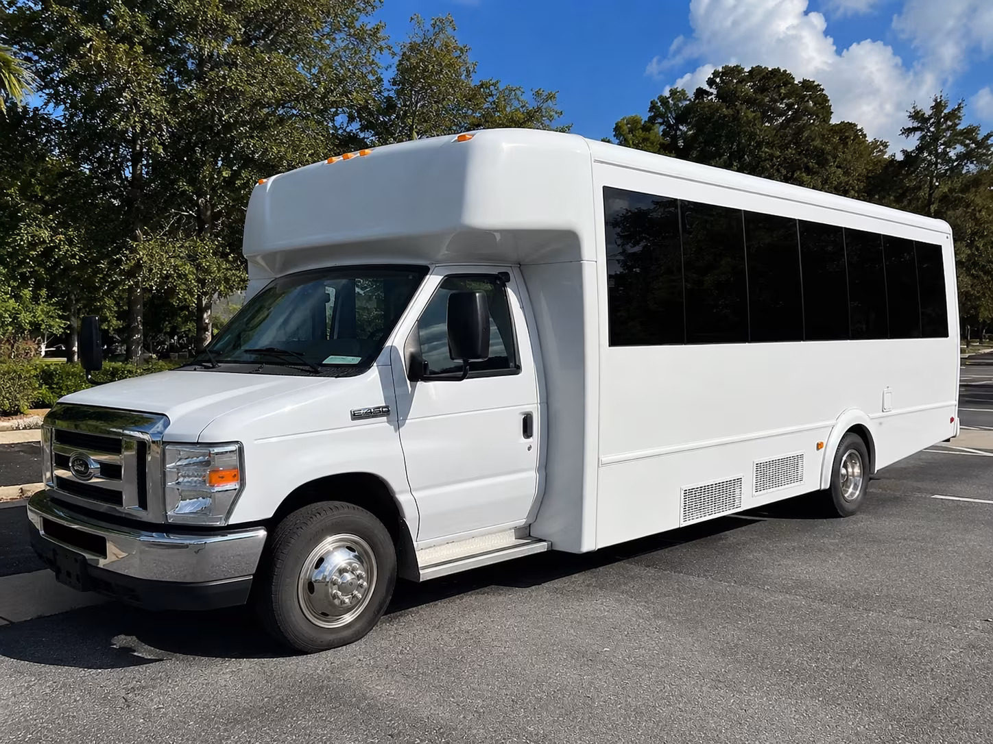 Thousand Oaks Party Bus Rental